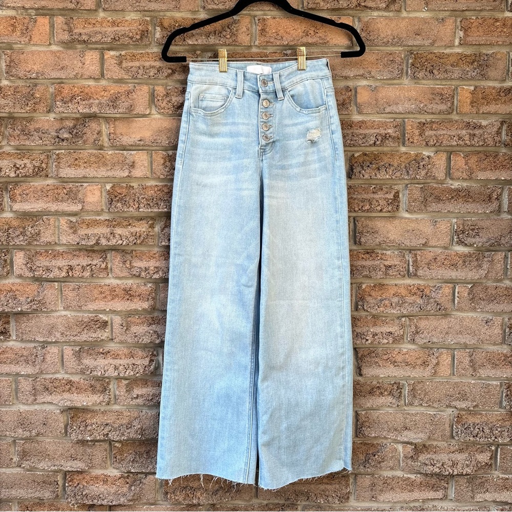 Light Wash Wide Leg Women's Jeans - High Waist